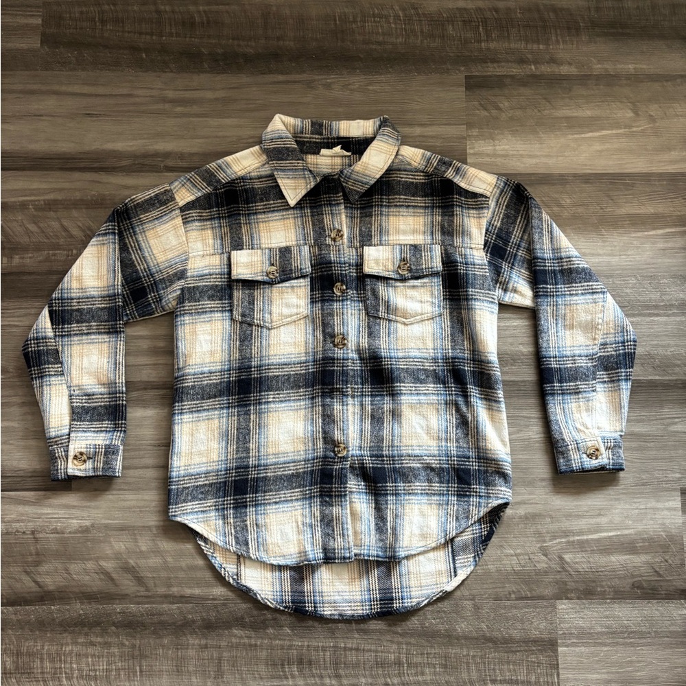La Hearts Blue and Cream Casual Button Down Shirt